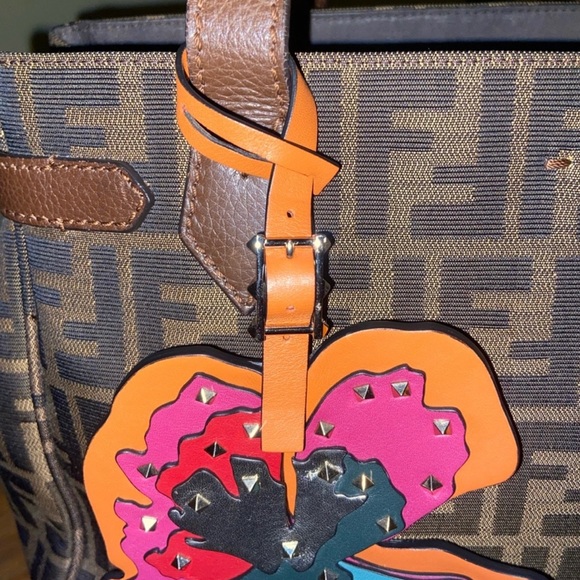 Valentino Garavani  Leather Heart Bag Charm/Key Charm NWT - Picture 15 of 16